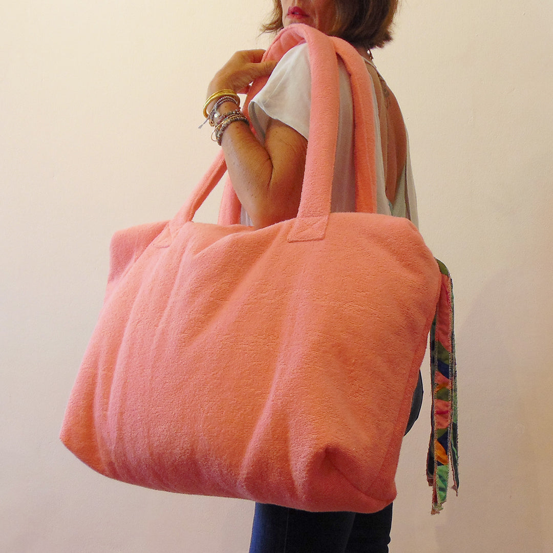 Lambai Beach Bag Guava LAMBAGOSGUA original paintings