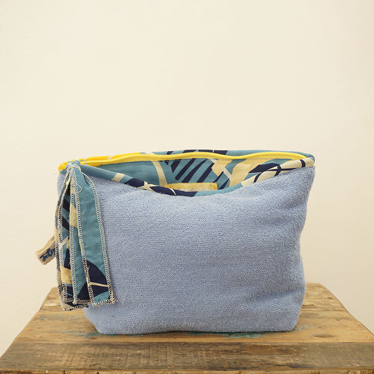 Teratai Beach Pouch Aigue Marine