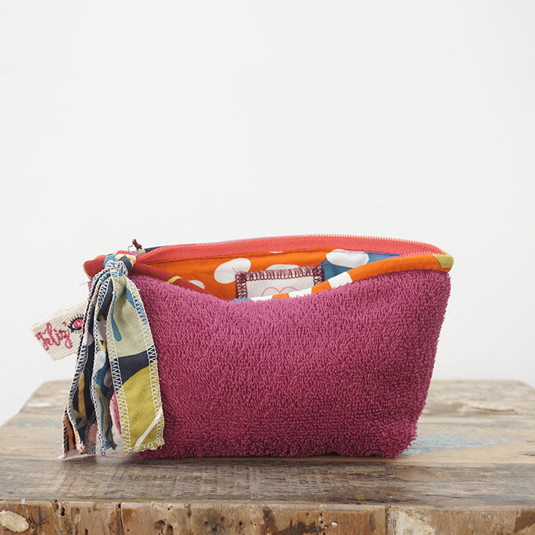 Teratai Beach Pouch Dragon Fruit