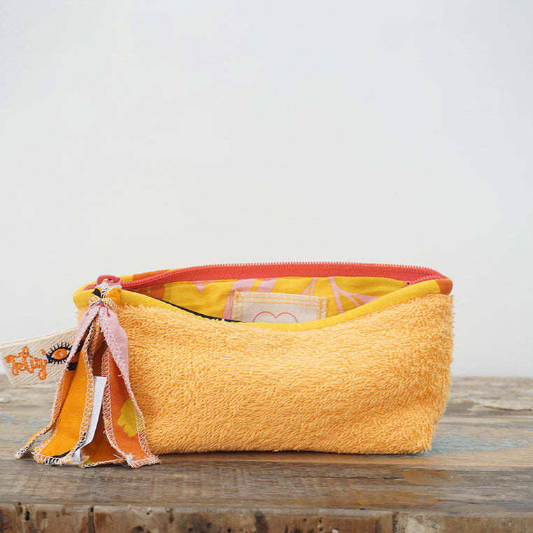 Teratai Beach Pouch Ginger