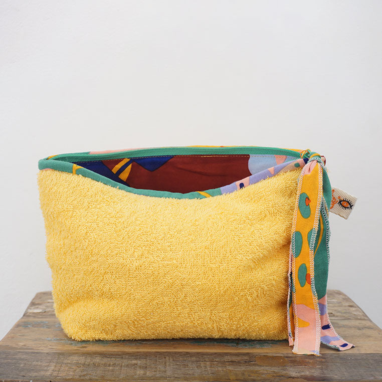 Teratai Beach Pouch Mandarin