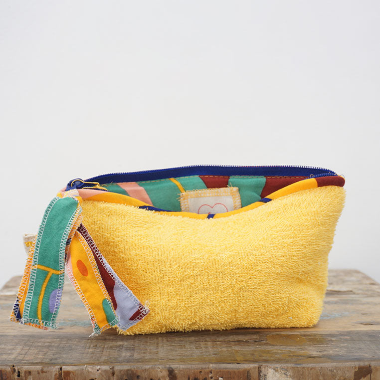 Teratai Beach Pouch Mandarin