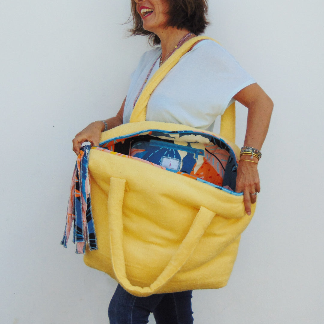 Lambai Beach Bag Pineapple LAMBAGOSPIN original paintings
