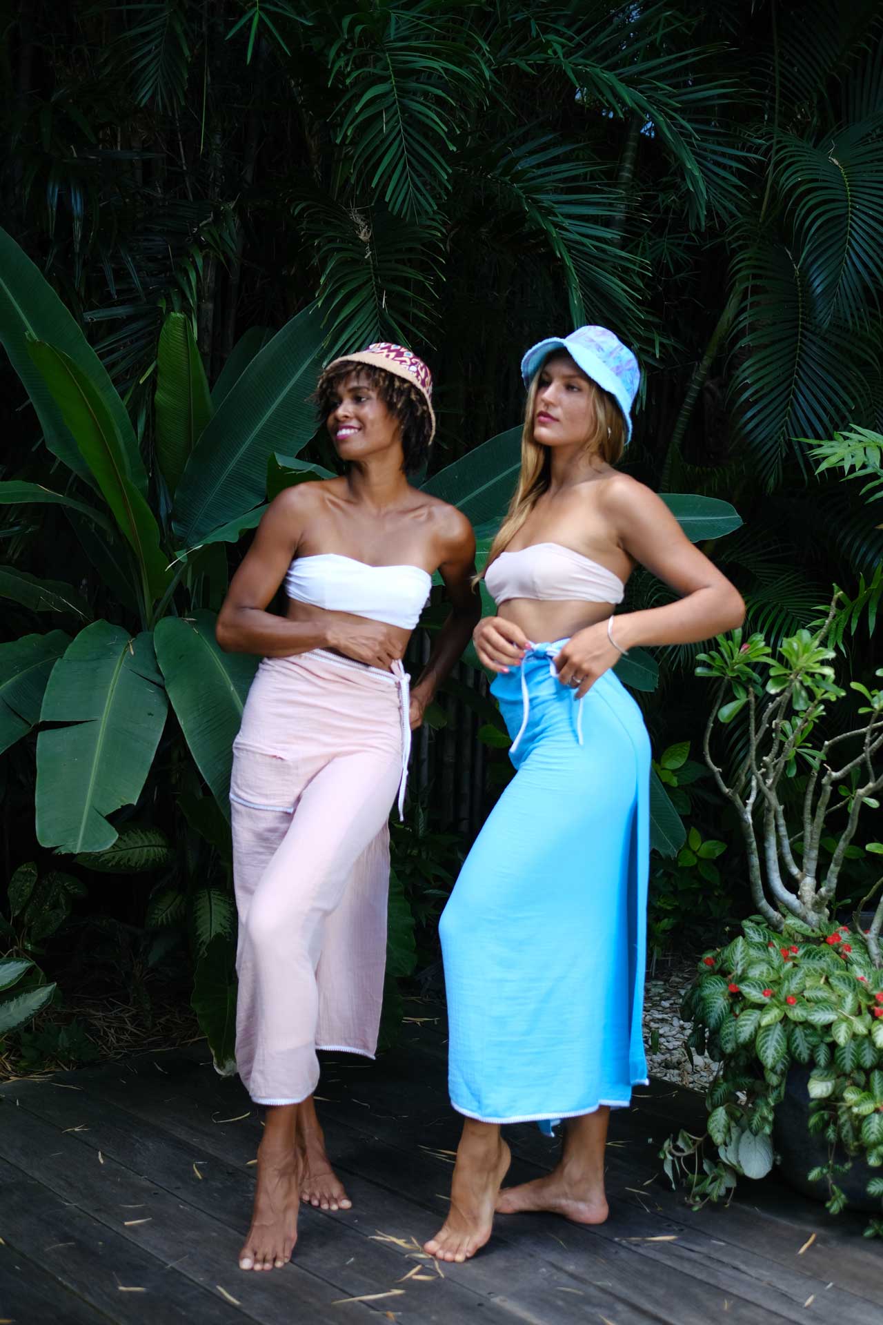 Tirai Sarong Topaz TIRSAROSTOP original paintings