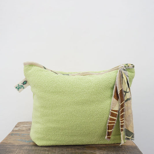 Teratai Beach Pouch Apple